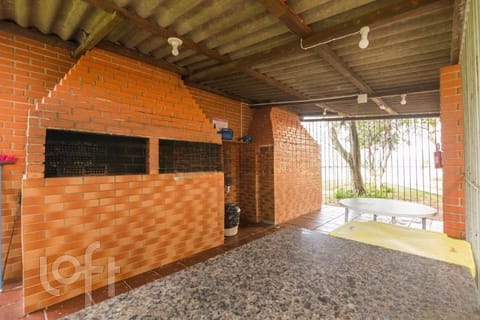 Image 20 - 266142